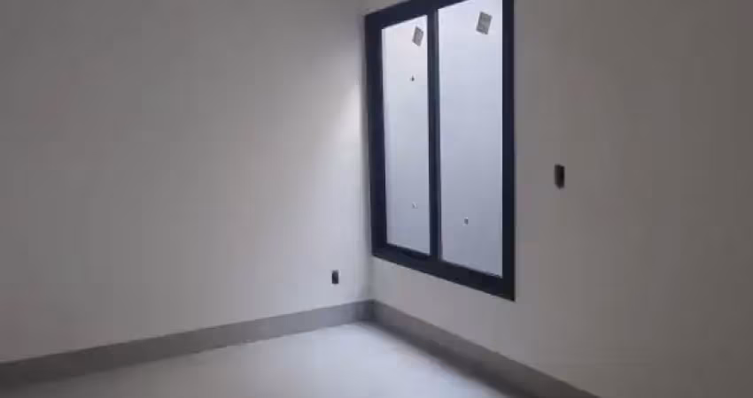 Casa com 2 quartos à venda na Avenida Toledo, Parque das Laranjeiras, Uberlândia