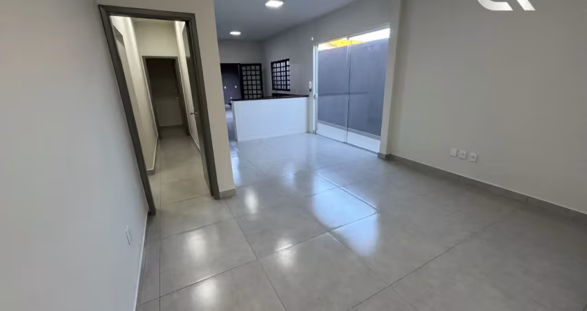 Casa com 3 quartos à venda na Rua Aurora Nogueira, Parque das Laranjeiras, Uberlândia