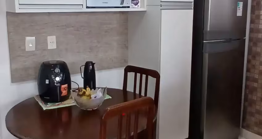 Ótima casa a venda dentro de condomínio fechado, próximo a supermercados, escolas, posto de saúde
