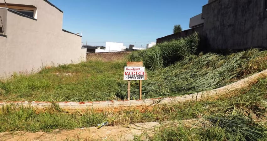 VENDE-SE TERRENO NO LETEAMENTO PARQUE DO JAPÃO