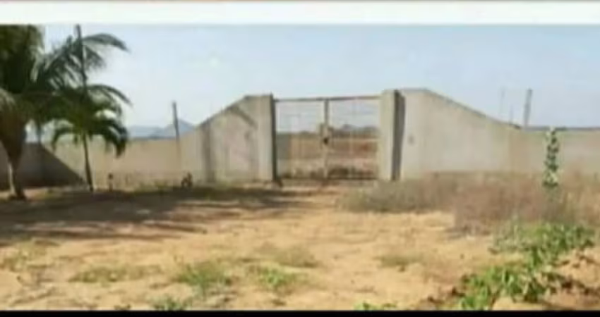 Terreno no Condomínio Fechado no Portal do Valle do São Francisco.