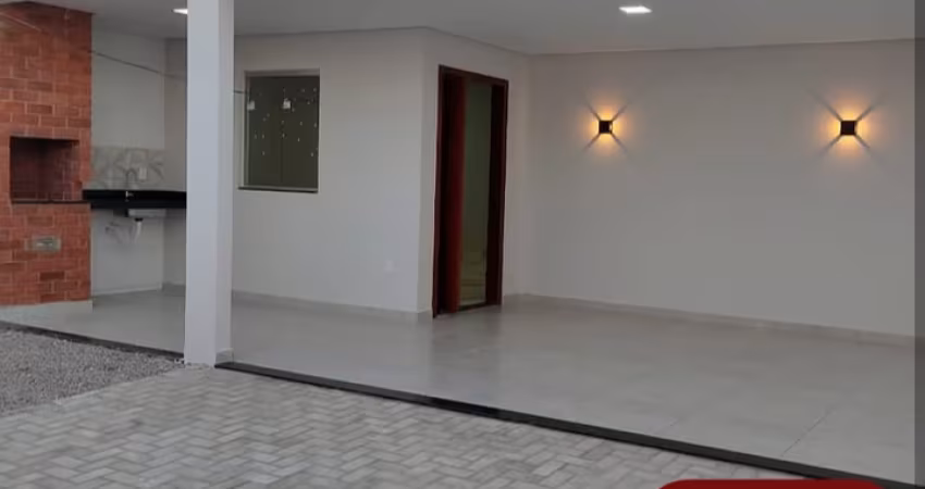 Bela Casa localizada no Vale Dourado, Petrolina - Pe.