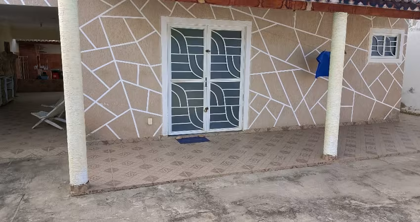 Bela Casa Ampla de esquina na COHAB MASSANGANO, Petrolina - Pe.