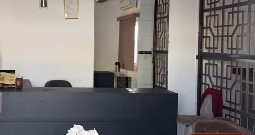 Bela Casa Projetada na VILA EULÁLIA, Petrolina - Pe.
