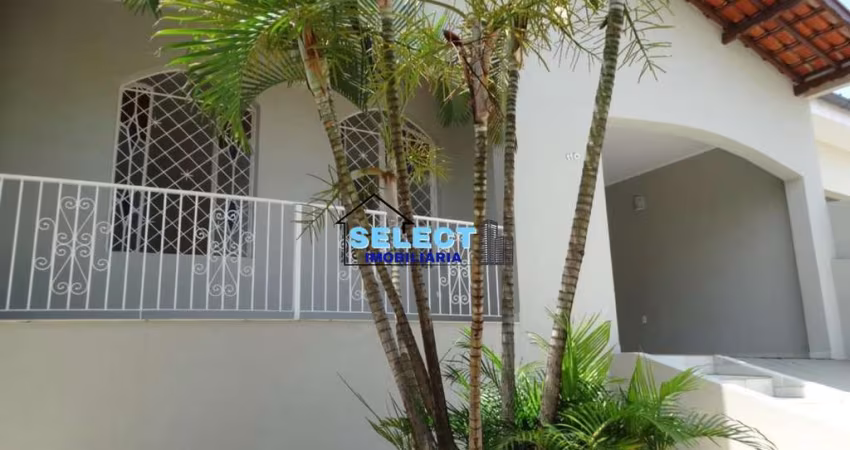 Casa à venda com 3 quartos e churrasquira em Valinhos