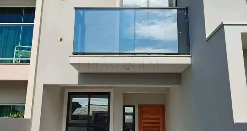 Sobrado à venda em tijucas, universitário, com 2 quartos, 76m²