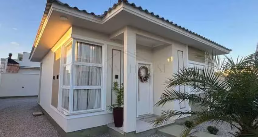 Casa à venda em tijucas, bosque da mata, com 2 quartos, 70m²