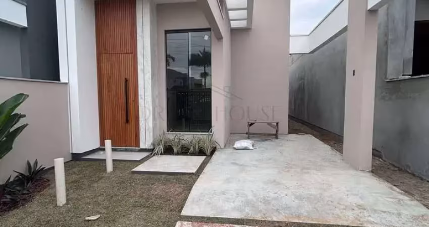 Casa com 2 dormitórios sendo 1 suite - areias tijucas sc