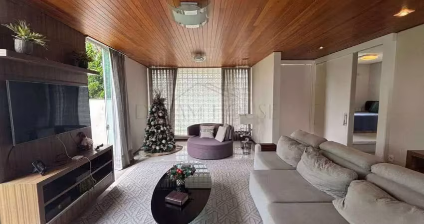 Casa alto padrão mobiliada à venda em tijucas, centro, com 4 quartos, 400m²