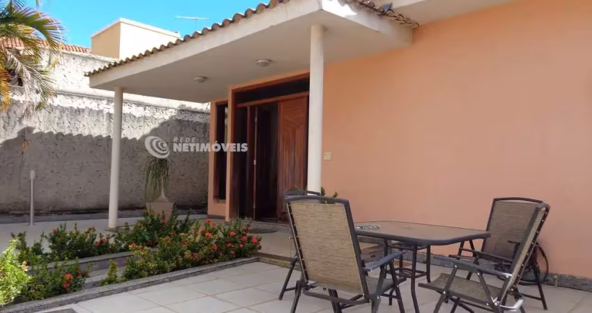 Casa com 4 quartos à venda na Rua do Garibaldi, Alto Caiçaras, Belo Horizonte