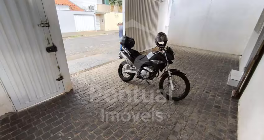 Casa com 3 dormitórios para locação bairro brasil, uberlandia - mg