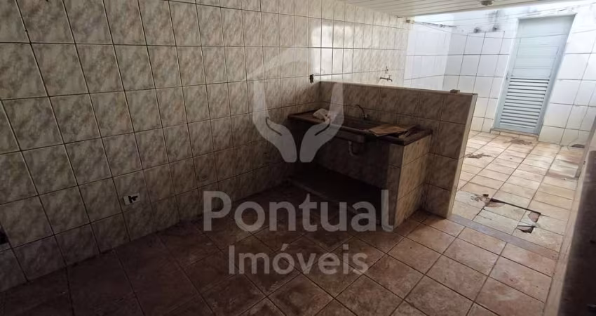 Casa com 2 dormitórios para locação, Custodio Pereira, UBERLANDIA - MG