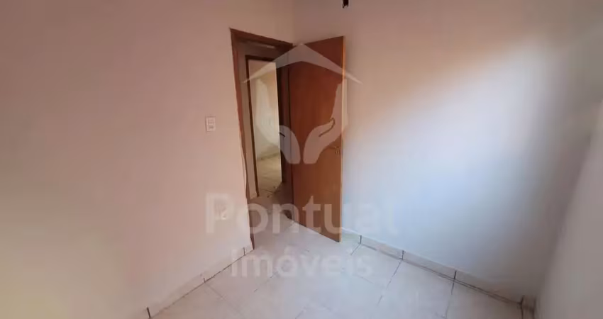 Casa com 3 4 para locação, no bairro n sra das graças, 50.00 m , uberlandia - mg