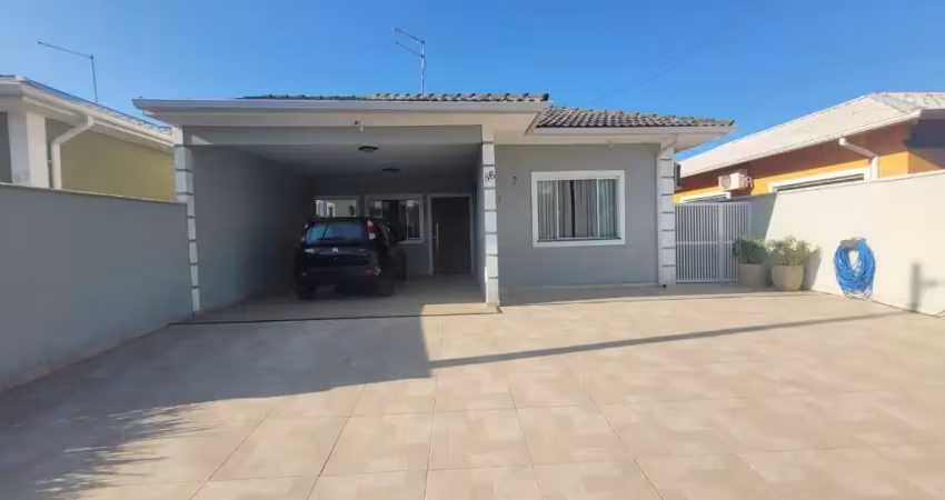Casa linear de 3 quartos sendo 1 suite  em condomio com lazer total