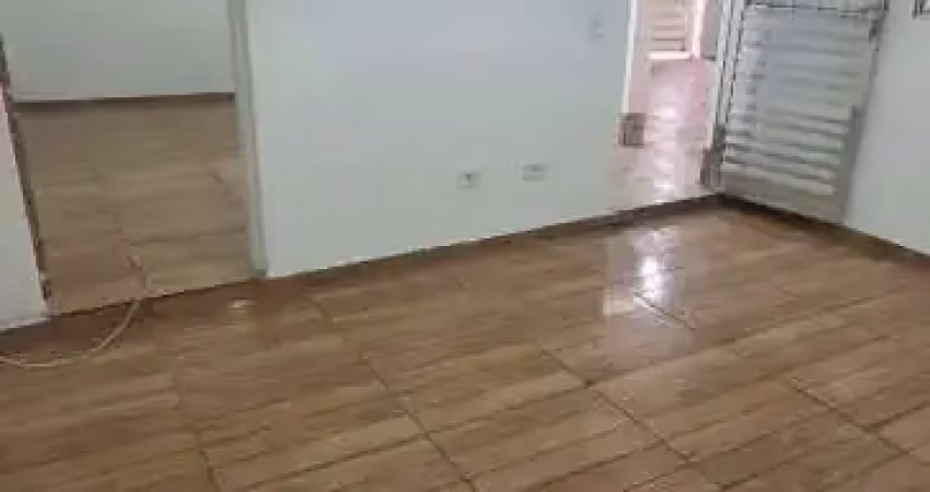 Casa com 2 quartos para alugar na Rua Jaime Freitas Moniz, 44, Jardim Rio Bonito, São Paulo