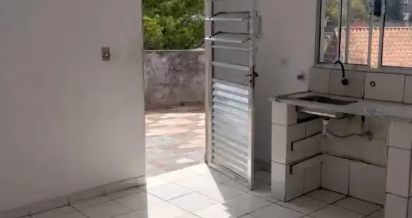 Casa com 1 quarto para alugar na Rua Juma, 15, Jardim Kika, São Paulo