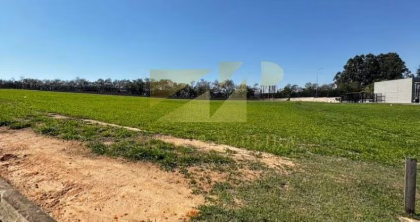 TERRENO À VENDA NO CONDOMÍNIO RESERVA PETRUS