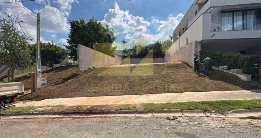 TERRENO À VENDA NO CONDOMÍNIO JARDIM RESIDENCIAL HELVÉTIA PARK I