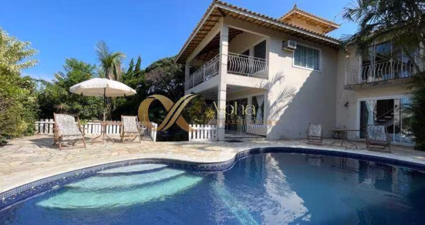 Casa com 7 quartos na Ferradura, Armação dos Búzios - RJ.