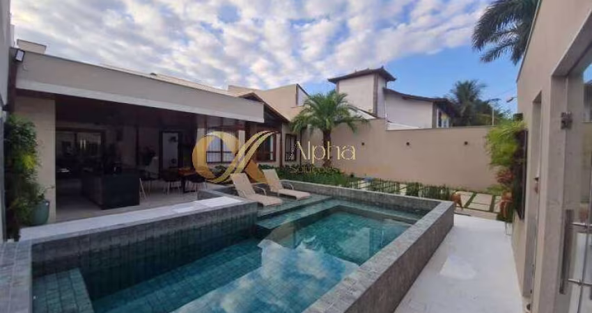 Casa duplex com 4 suítes privativo no Portinho, Cabo Frio - RJ.