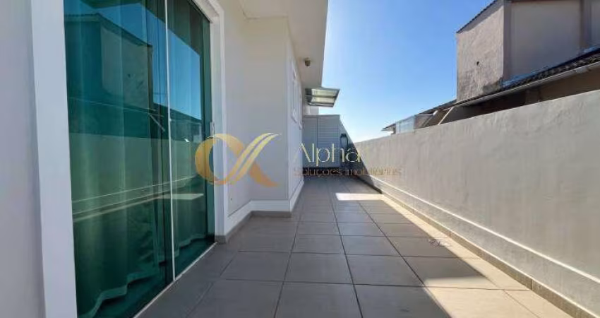 Excelente cobertura com 200m² na Nova São Pedro, São Pedro da Aldeia - RJ