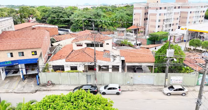 Casa com 10 quartos ideal para empresas com 640 m2 no bairro Messejana - Fortaleza - CE