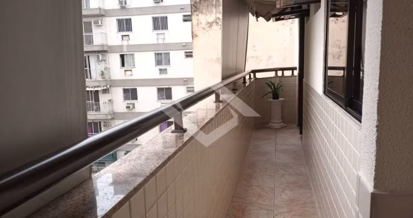 Descubra seu novo lar: COBERTURA A VENDA COM ACABAMENTO DE ALTO PADRÃO.