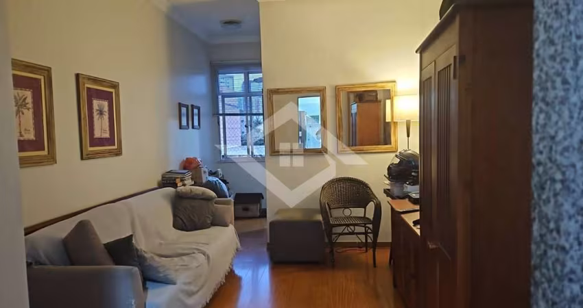 Apartamento de 2 quartos em Todos os Santos.
