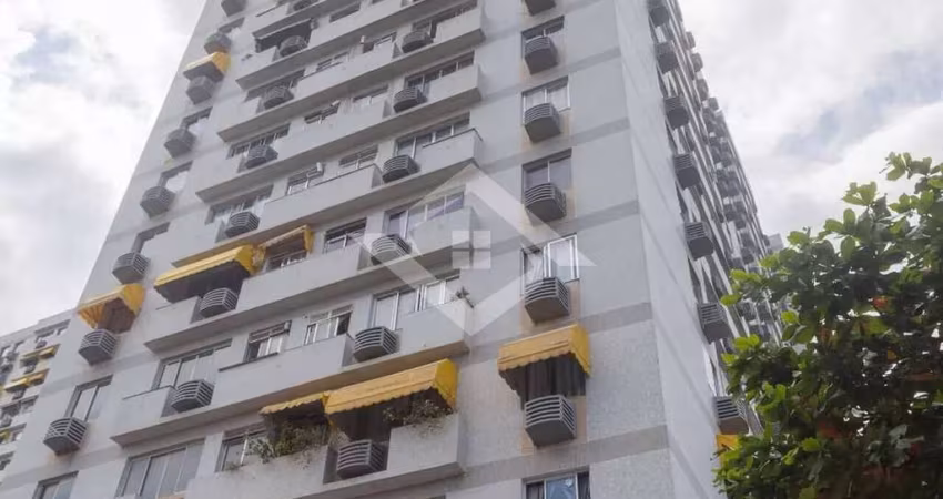 Apartamento à Venda na Barra da Tijuca – 2 Quartos, Vista para o Mar e Lago