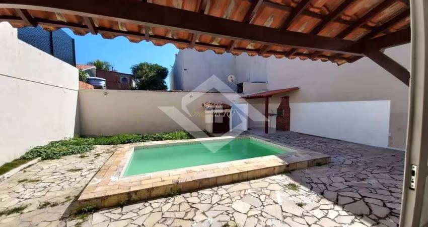 Casa 3 Quartos com Suíte e Piscina a 1,5 Quadras da Praia - Piratininga