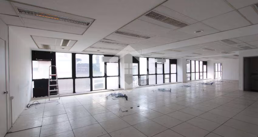 Excelente Sala Comercial de 50m² com Vaga ao Lado do Metrô em Botafogo