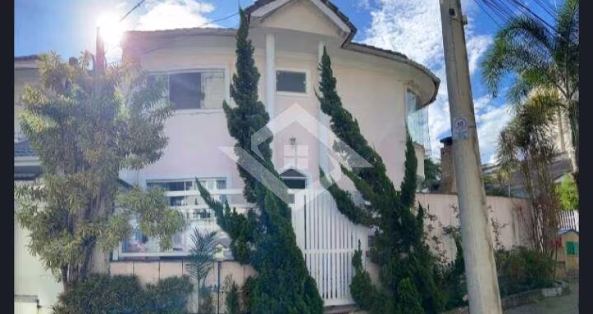 Casa duplex  em condomínio  com piscina  privativa  ,linda arquitetura