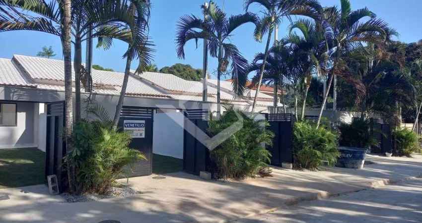 Linda Casa na pedra de Guaratiba