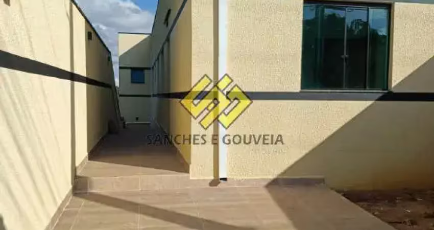 Casa pronta para morar: 3 quartos, garagem e churrasqueira a 5 min do blue beach park!