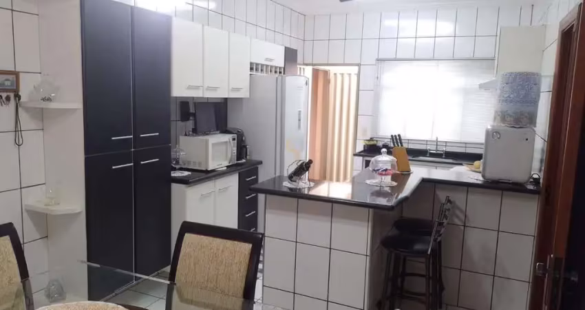Casa com 3 quartos à venda no Jardim Tropical, Franca 