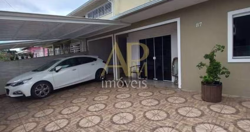 Casa a venda com 2 dormitórios e sozinha no terreno, no Madri- Palhoça