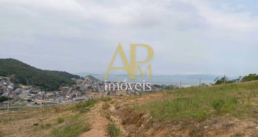 Terreno à venda no Loteamento Altos do Jardim com 440m² em Biguaçu