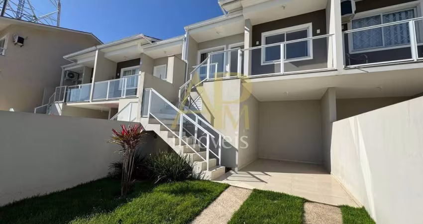 Casa/Sobrado à venda: 2 dormitórios, amplo quintal e churrasqueira/ Palhoça