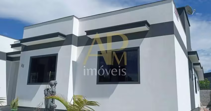 Casa à venda com 3 dormitórios (1 suíte) e churrasqueira em Biguaçu- 417m²
