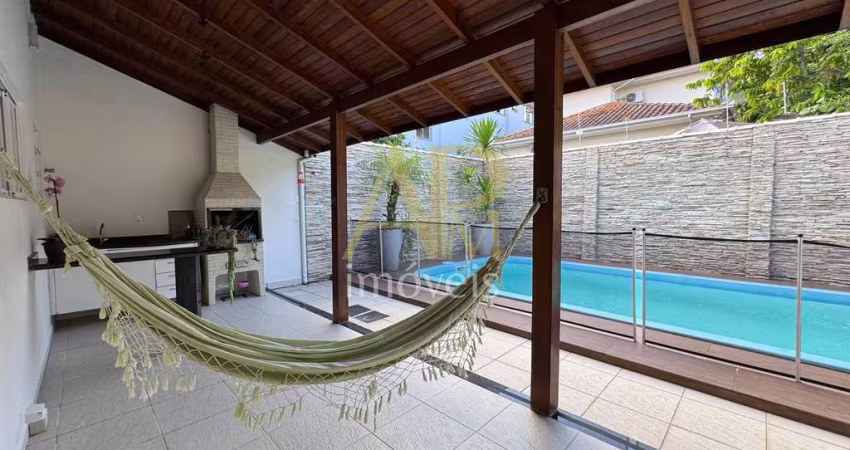 Casa à venda com 4 dorm (1 suíte), piscina e financia - Centro, Palhoça