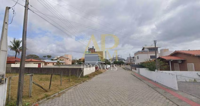 Terreno à venda com 300m² na Praia do Sonho/ Palhoça