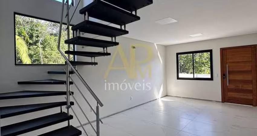 Sobrado Novo à venda: 3 dorm (1 suíte), passagem lateral no Aririu!!!