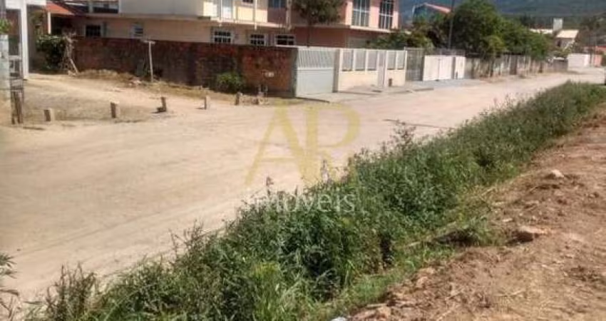 Terreno à venda com 300m² e Escritura Pública, na Praia do Pontal - Palhoça