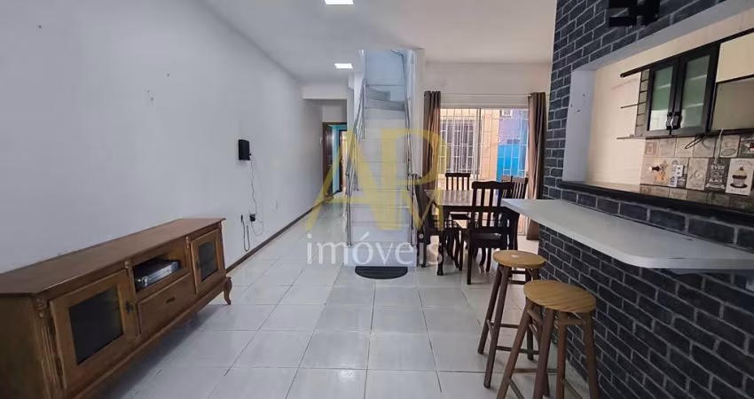 Casa Sobrado à venda com 4 dormitórios, sendo 2 suítes - Ceniro Martins/SJ
