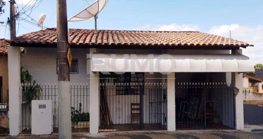 Casa com 3 quartos à venda na Rua Dolor de Oliveira Barbosa, 80, Cambuí, Campinas