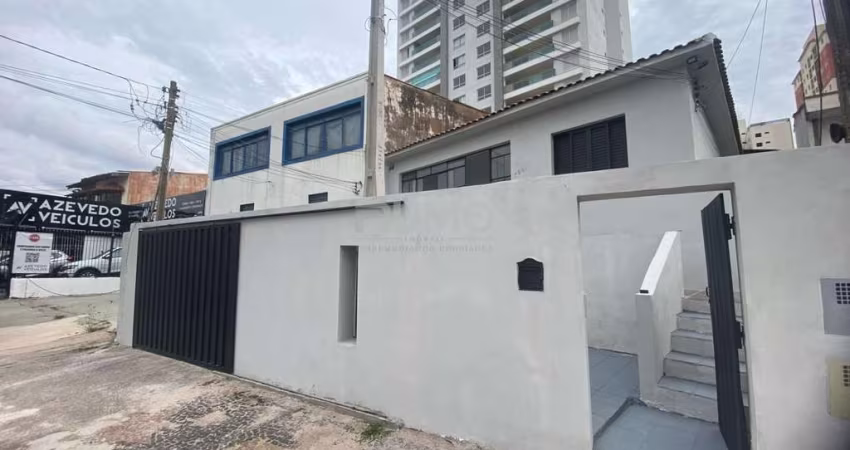 Casa comercial para alugar na Rua Buarque de Macedo, 723, Taquaral, Campinas