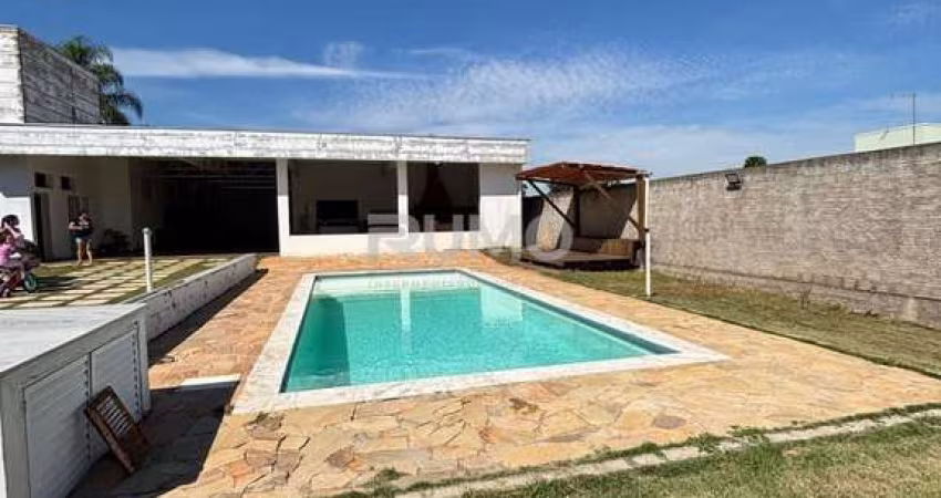 Chácara / sítio com 3 quartos à venda na Avenida Antonio Arten, 61, Parque Valença II, Campinas