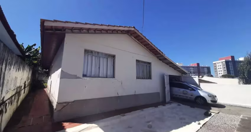 Casa para Venda em São José dos Pinhais, Aristocrata, 2 dormitórios, 1 banheiro, 2 vagas