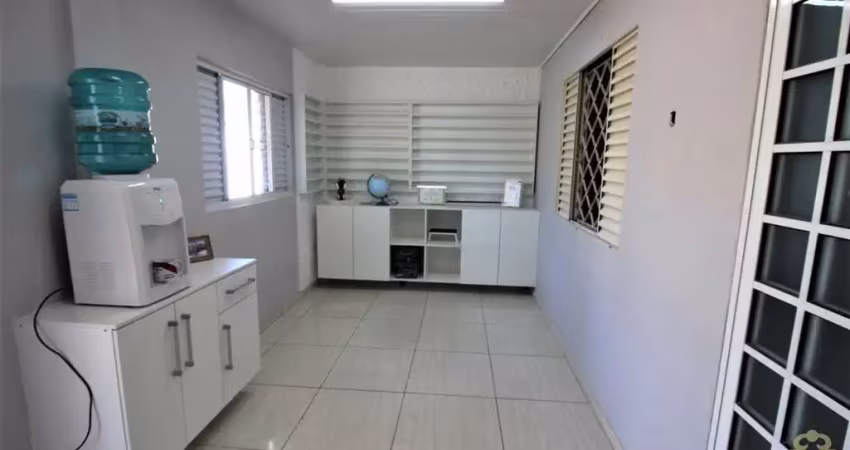Casa com 4 quartos e 2 salas comerciais no bairro urano, são josé dos pinhais