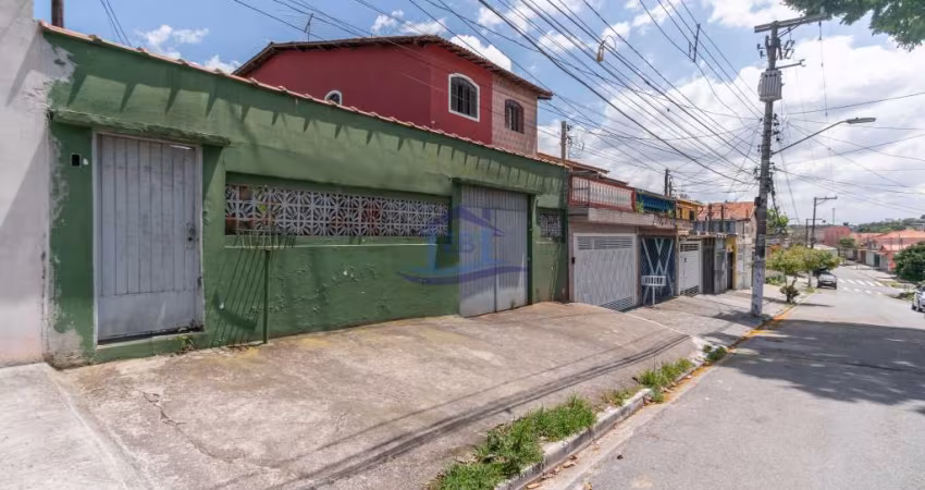 Casa com quintal - em Santo Amaro